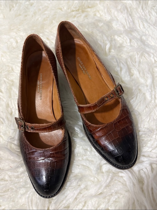 Dries Van Noten Shoes - Dries Van Noten Brown Croc-Embossed Mary Jane Flats size 37 or 7